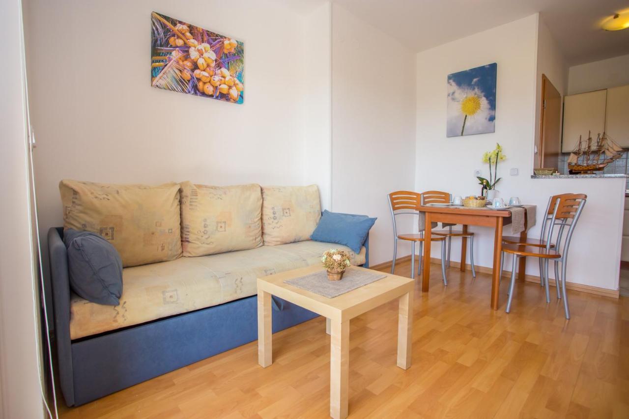 Apartman Vlado Apartment Vrsar Exterior foto